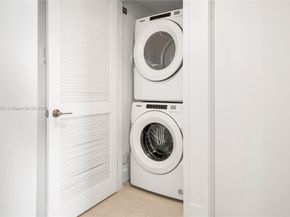 159 NE 6th St 2405, Miami FL 33132