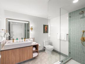 159 NE 6th St 2405, Miami FL 33132