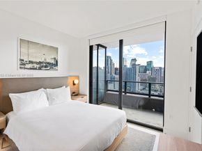 159 NE 6th St 2405, Miami FL 33132