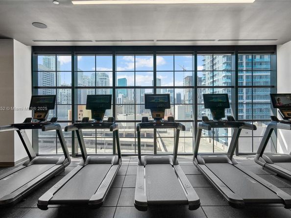 159 NE 6th St 2405, Miami FL 33132