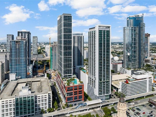 159 NE 6th St 2405, Miami FL 33132