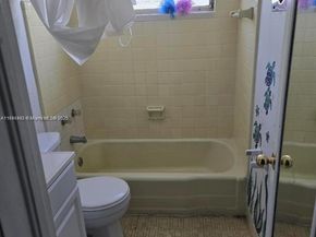 200 76th St 57, Miami Beach FL 33141