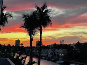 3811 NE 166th St 3, North Miami Beach FL 33160