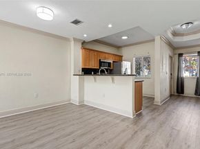 11647 NE 18th Dr 11647, North Miami FL 33181