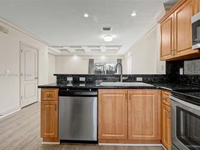 11647 NE 18th Dr 11647, North Miami FL 33181