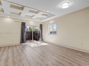 11647 NE 18th Dr 11647, North Miami FL 33181