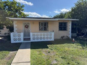 36 NW 151st St, Miami FL 33169