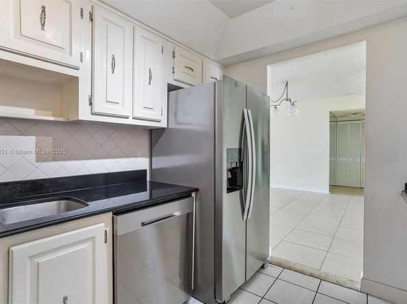 2333 Brickell Ave 1207, Miami FL 33129