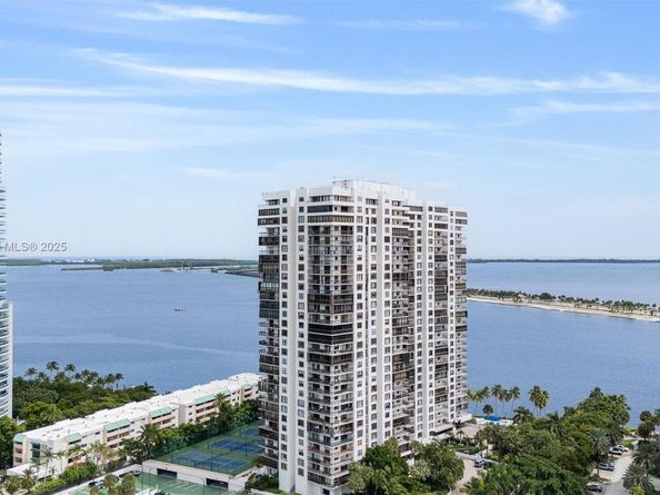 2333 Brickell Ave 1207, Miami FL 33129