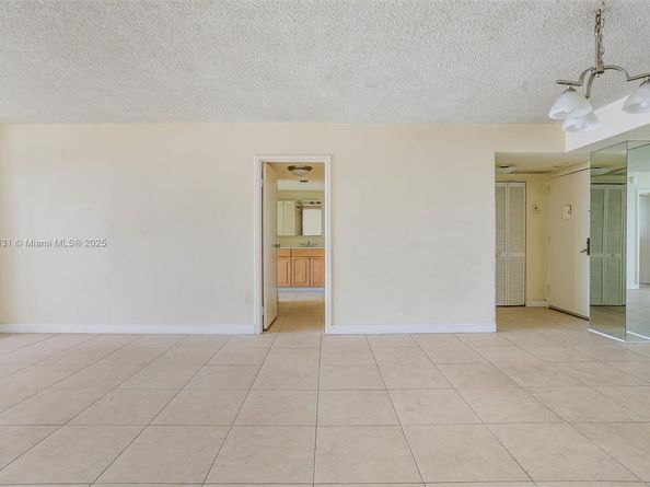 2333 Brickell Ave 1207, Miami FL 33129