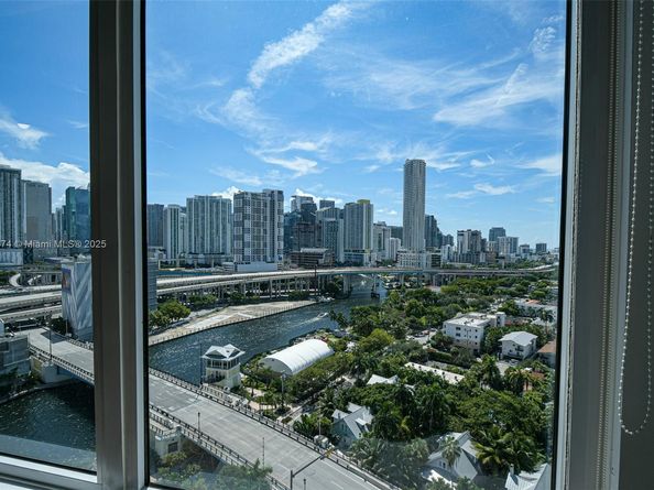 10 SW South River Dr 1704, Miami FL 33130