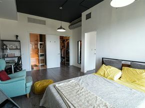 10 SW South River Dr 1704, Miami FL 33130