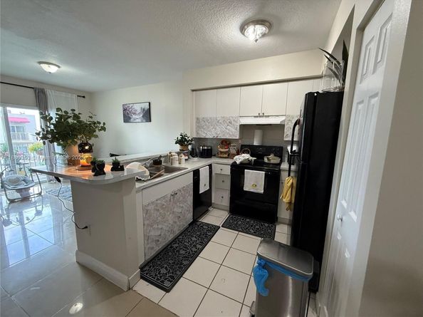 11060 SW 196th St 403, Cutler Bay FL 33157