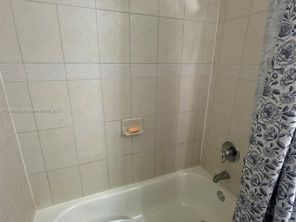 11060 SW 196th St 403, Cutler Bay FL 33157