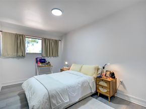 3831 Estepona Ave 11D2, Doral FL 33178