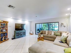 3831 Estepona Ave 11D2, Doral FL 33178