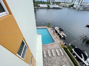 2900 NE 30th St G5, Fort Lauderdale FL 33306