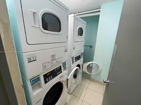 2900 NE 30th St G5, Fort Lauderdale FL 33306