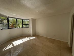 7451 NW 16th St 304, Plantation FL 33313