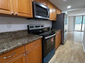 7451 NW 16th St 304, Plantation FL 33313