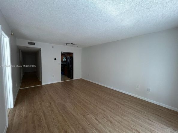 7451 NW 16th St 304, Plantation FL 33313