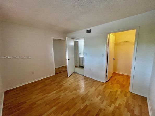 7451 NW 16th St 304, Plantation FL 33313