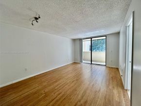 7451 NW 16th St 304, Plantation FL 33313