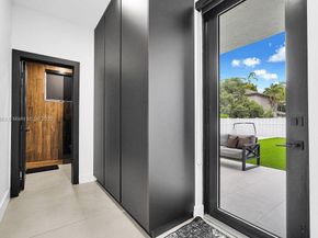 10746 Charleston Pl, Cooper City FL 33026