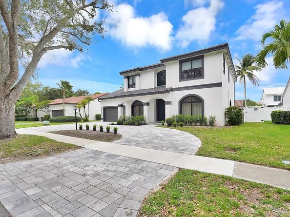 10746 Charleston Pl, Cooper City FL 33026
