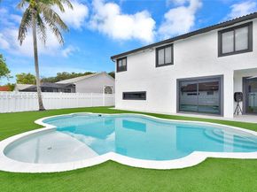 10746 Charleston Pl, Cooper City FL 33026