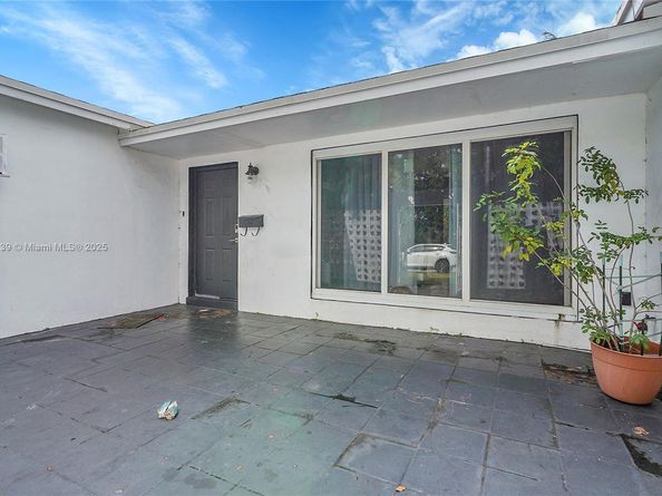 7916 Miramar Pkwy, Miramar FL 33023