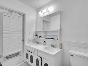 7916 Miramar Pkwy, Miramar FL 33023