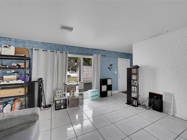 7916 Miramar Pkwy, Miramar FL 33023