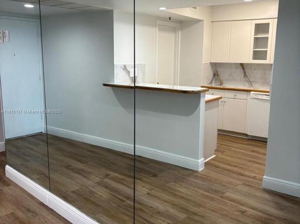 900 Bay Dr 721, Miami Beach FL 33141