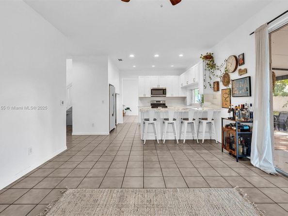 2927 Bogota Ave, Cooper City FL 33026