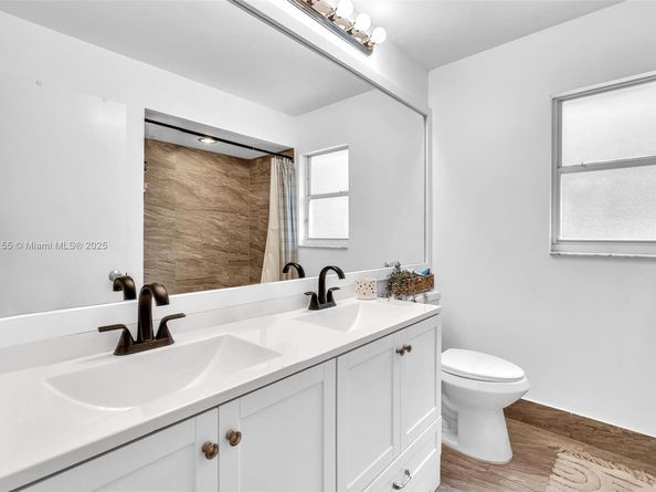 2927 Bogota Ave, Cooper City FL 33026