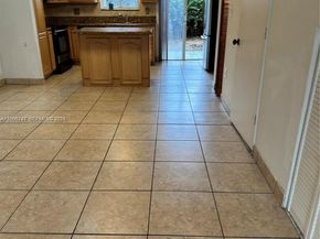 551 NW 82nd Ave 502, Miami FL 33126