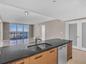 50 Biscayne Blvd 4208, Miami FL 33132
