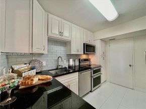 4400 Hillcrest Dr 601B, Hollywood FL 33021