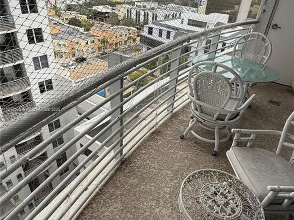 1830 Radius Dr 1105, Hollywood FL 33020