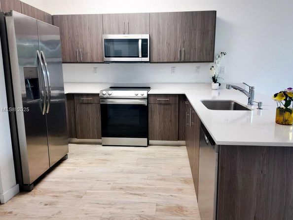 15540 SW 136 St 204, Miami FL 33196
