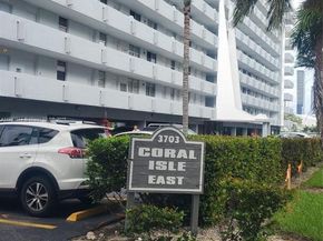 3703 NE 166th St 905, North Miami Beach FL 33160