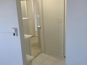 3703 NE 166th St 905, North Miami Beach FL 33160