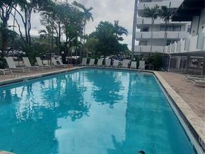 3703 NE 166th St 905, North Miami Beach FL 33160