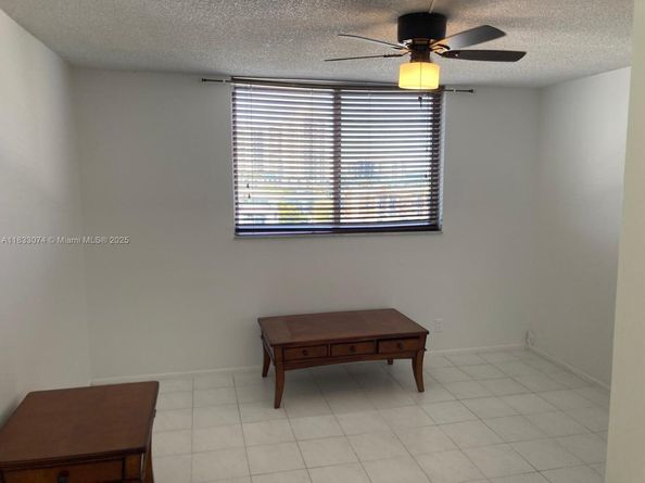 3703 NE 166th St 905, North Miami Beach FL 33160