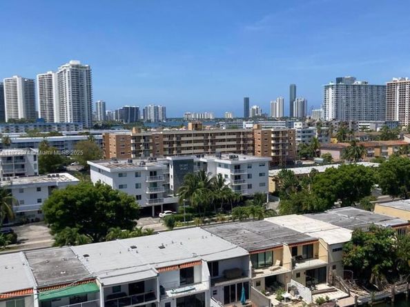 3703 NE 166th St 905, North Miami Beach FL 33160