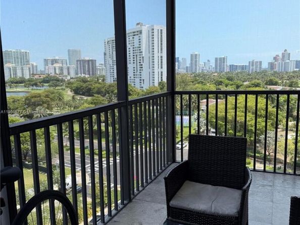 3375 N Country Club Dr 1004, Aventura FL 33180