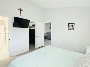 8019 NW 100th Dr, Tamarac FL 33321