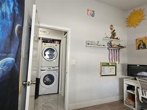 8019 NW 100th Dr, Tamarac FL 33321