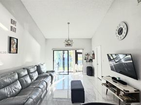 8019 NW 100th Dr, Tamarac FL 33321